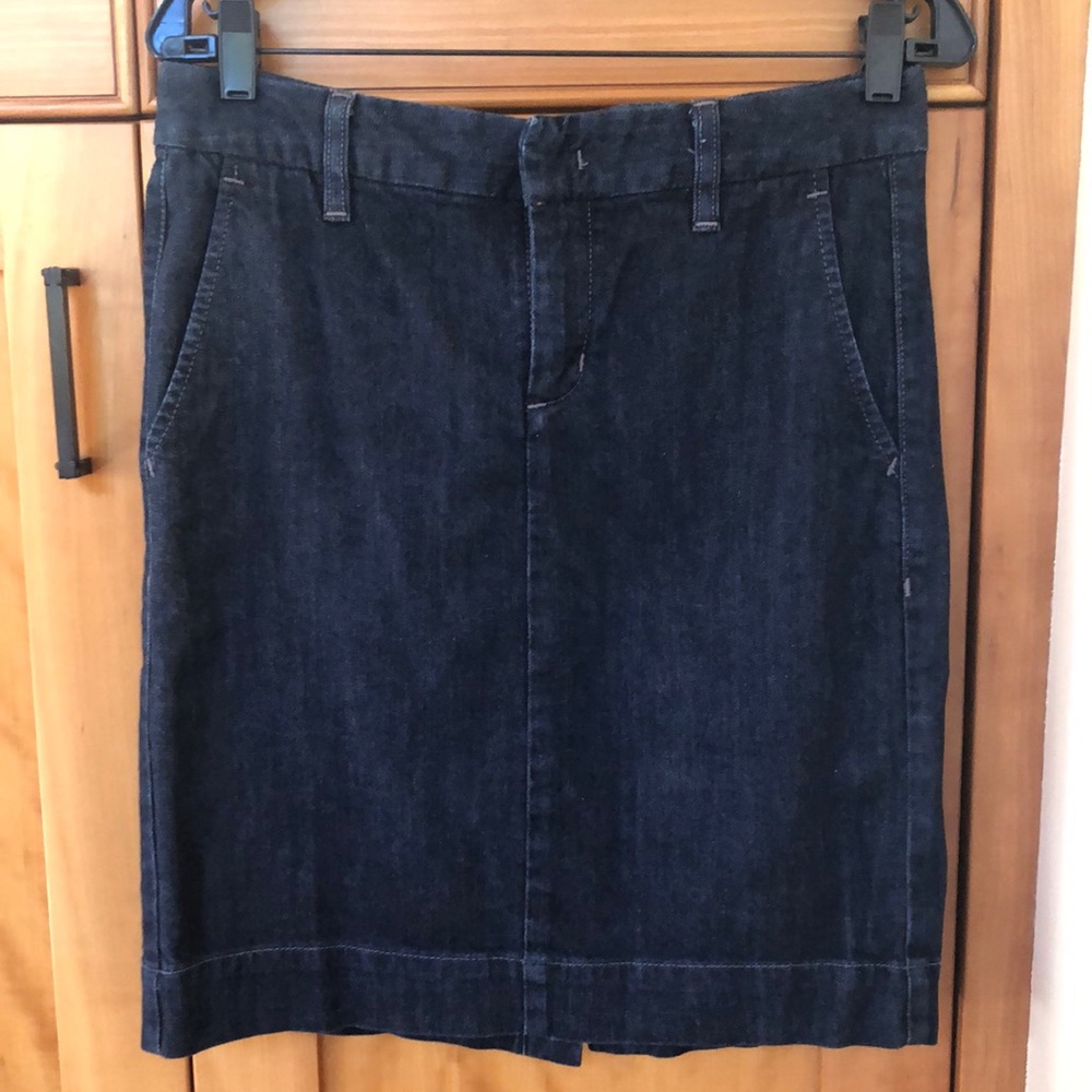 EDDIE BAUER Women’s 6R Blue Jean/ Denim Skirt